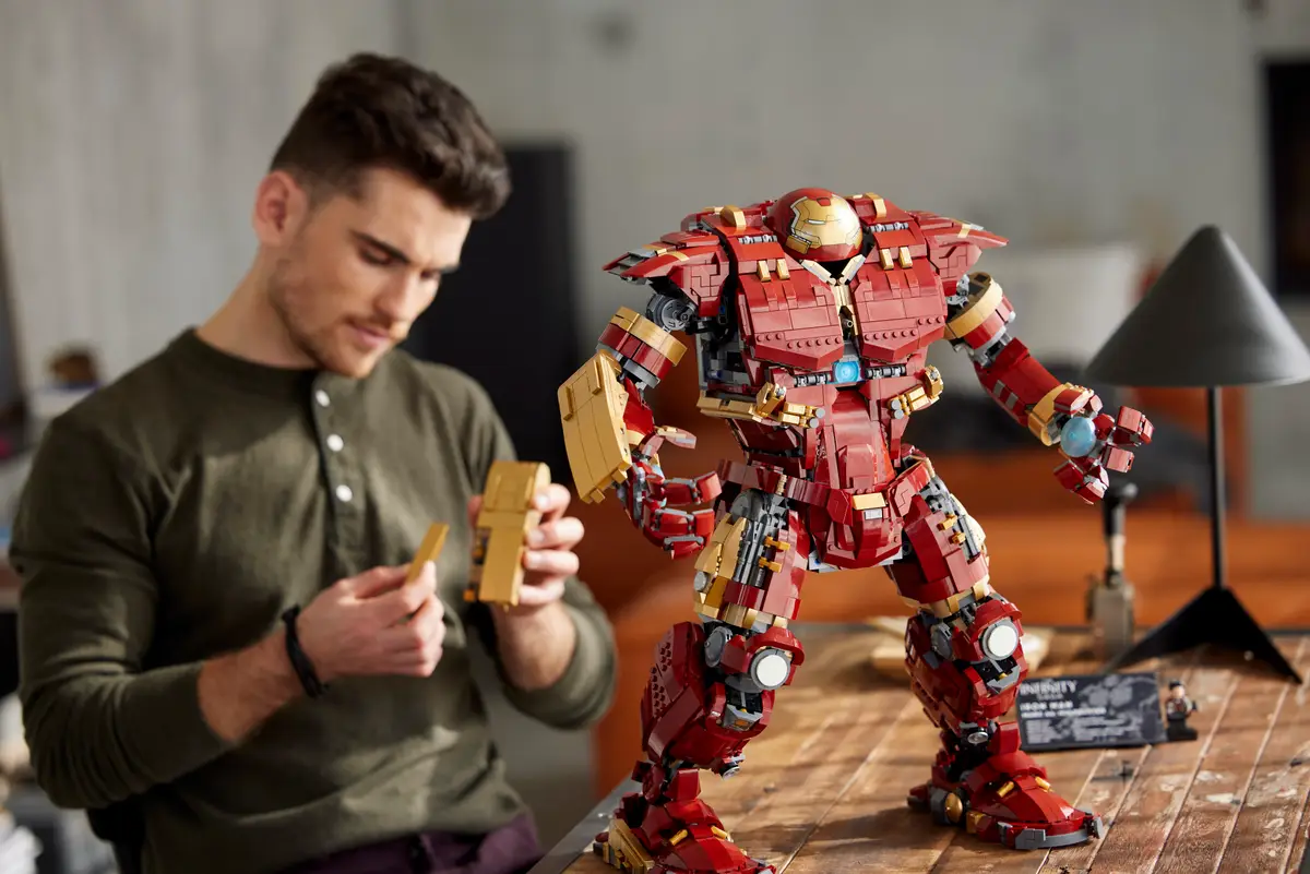 LEGO 76210 Hulkbuster lego 76210_alt8