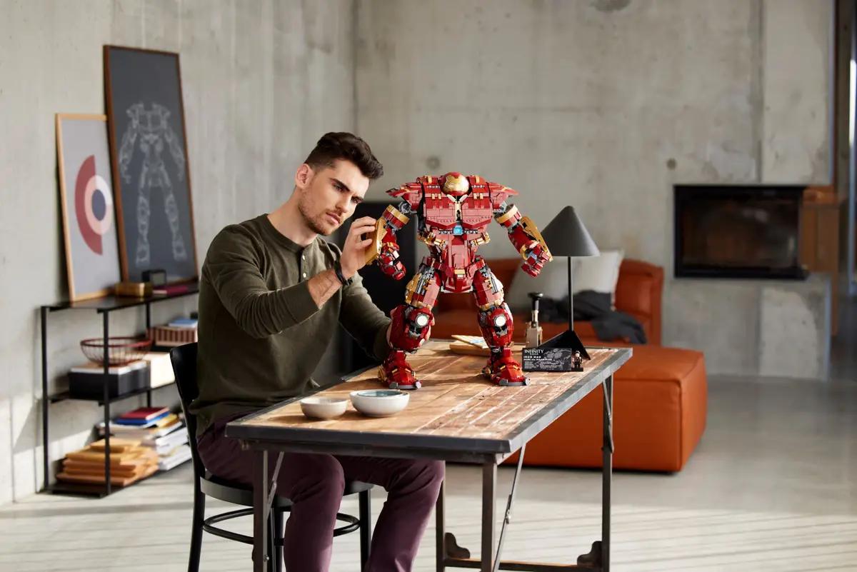 LEGO 76210 Hulkbuster lego-76210_alt9