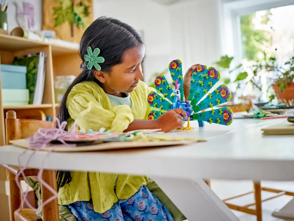 pavone-esotico-lego-31157