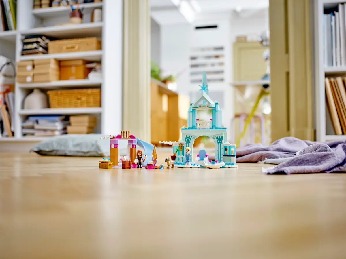 Il Castello di ghiaccio di Elsa LEGO 43238 Elsa-2