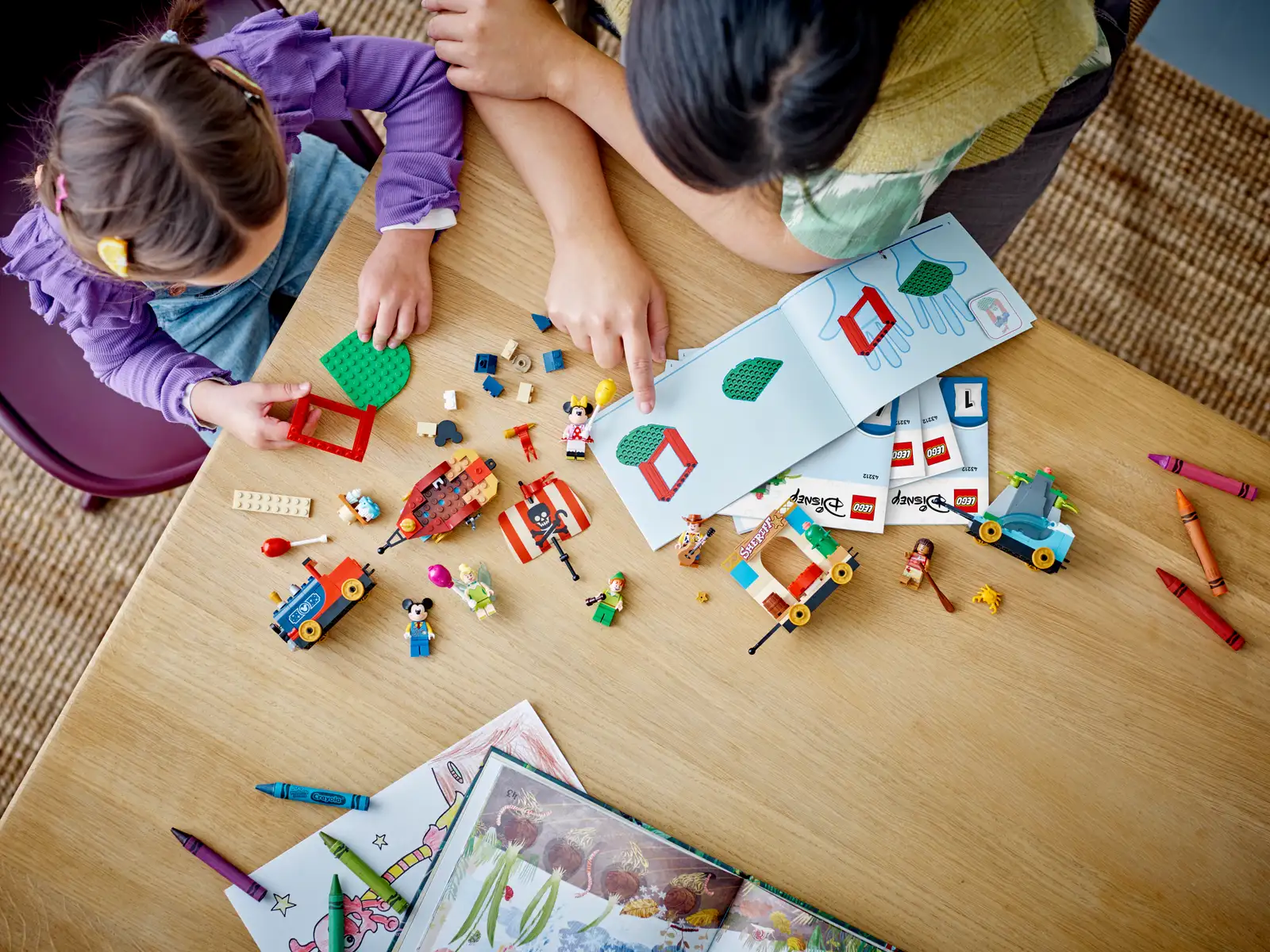 Treno delle celebrazioni Disney Lego 43212 Treno delle celebrazioni